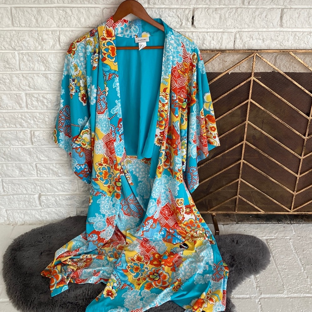 Natori Kimono perfect light weight cover up for around the house